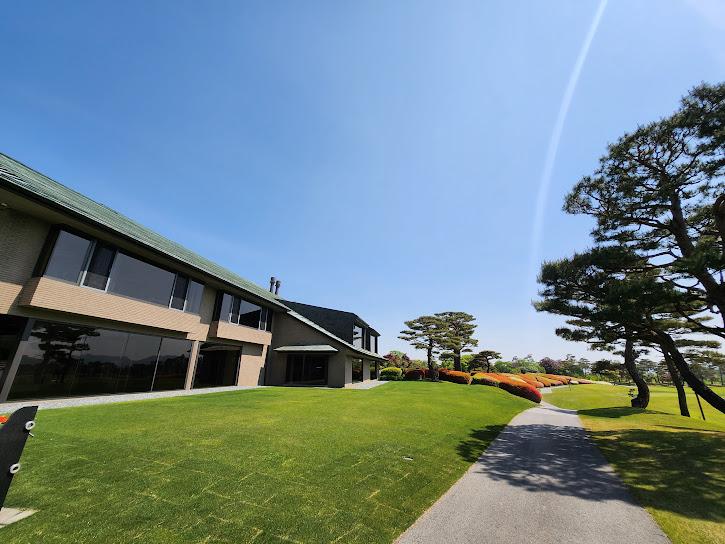 昆池岩高尔夫球会