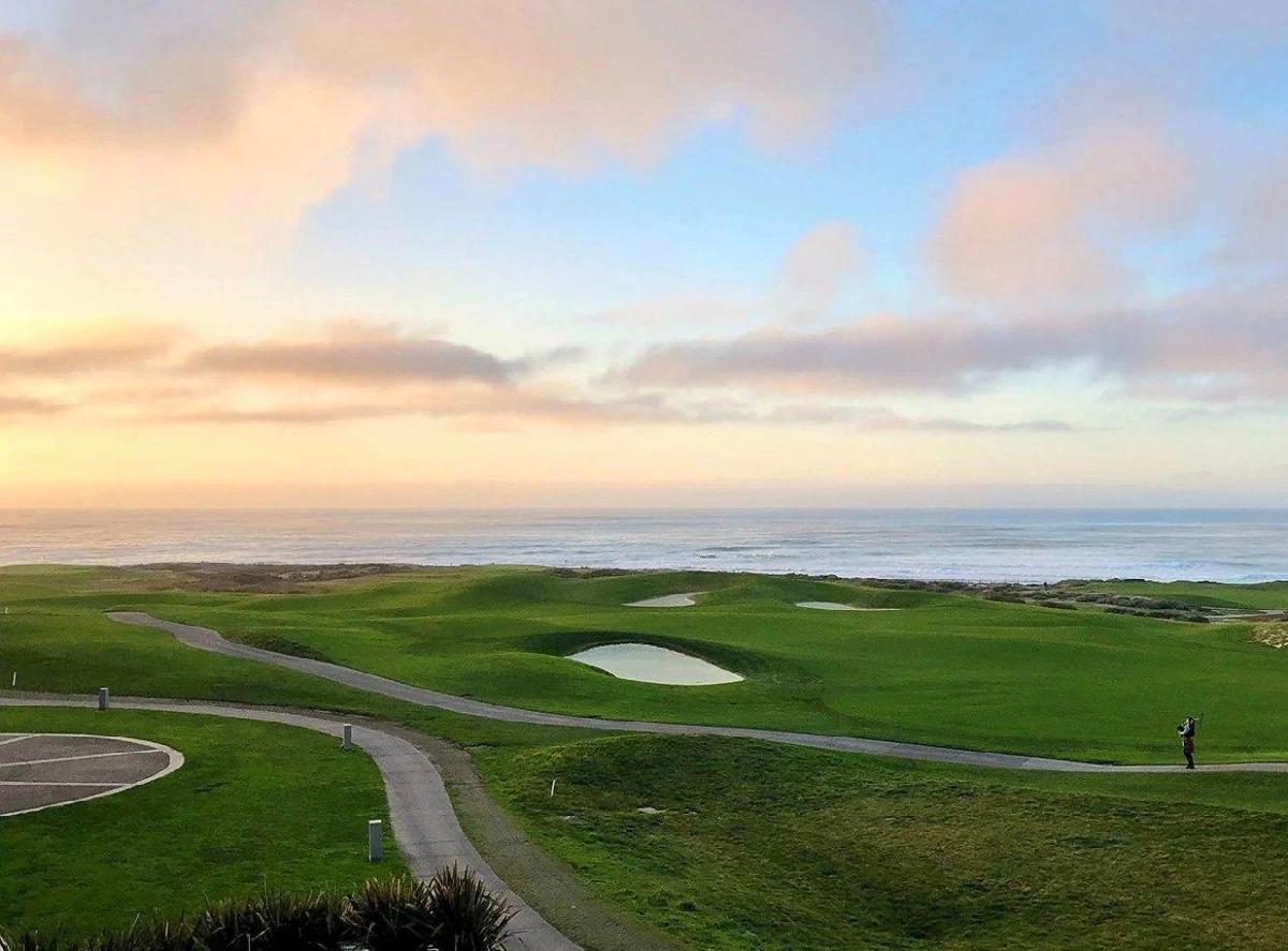 美国加州圆石滩/西班牙湾·2球2晚 - 深圳观澜湖高尔夫订场服务-广东专业高尔夫预订平台