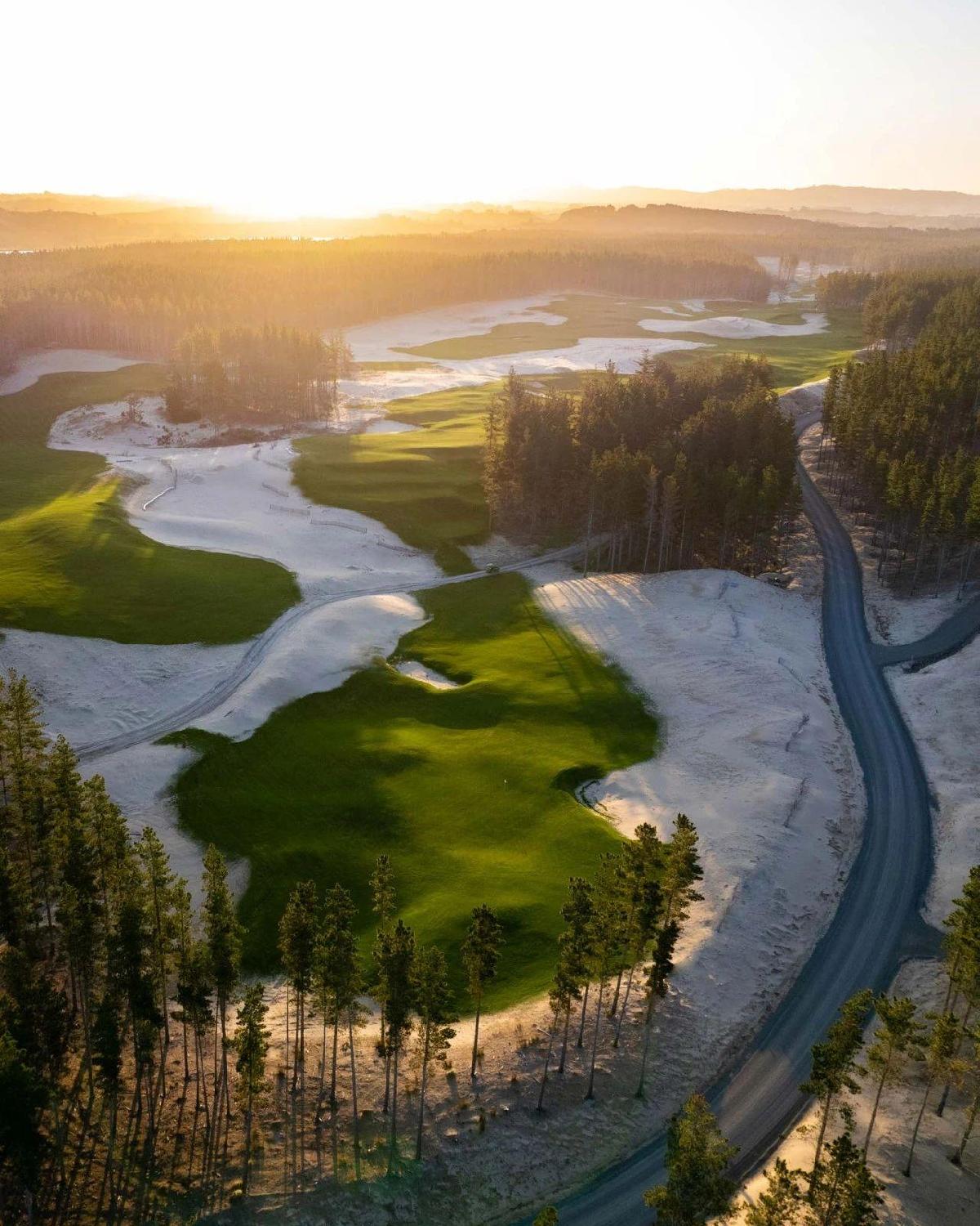 新西兰北岛蒂蒂朗基/皇家奥克兰/穆里怀/特阿莱·4球6晚 - undefined