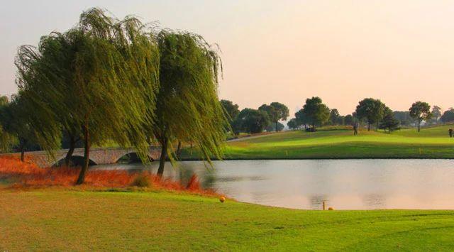 苏州中兴/太阳岛·2球1晚 - 海口观澜湖高尔夫球场预订-海南高尔夫旅游攻略推荐