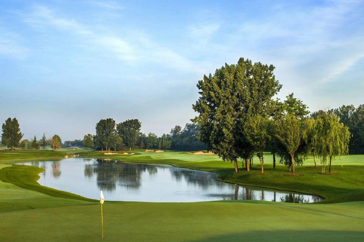 天津团泊湖/27人·2球1晚 - 海口观澜湖高尔夫球场预订-海南高尔夫旅游攻略推荐