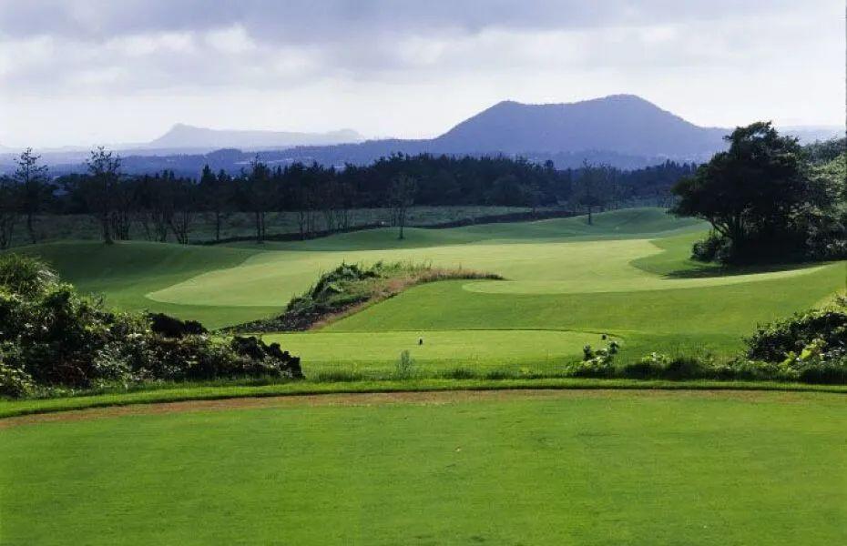 济州岛乐天/黑石/爱威利斯·3球3晚 - undefined