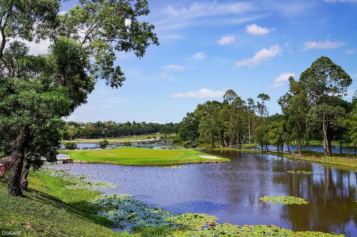 珠海国际/中山温泉新场·2球1晚 - 高尔夫1球1晚特惠套票-星际高球联盟精选旅游套餐