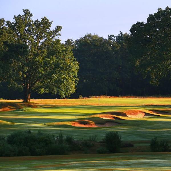 西山高尔夫球会