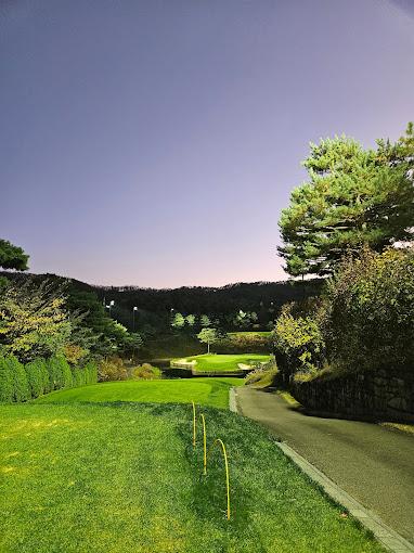 韩国首尔呼啸石/卡斯卡迪亚/南泉·3球4晚 - 全国335座高尔夫球场实时预订-高球爱好者一站式订场平台