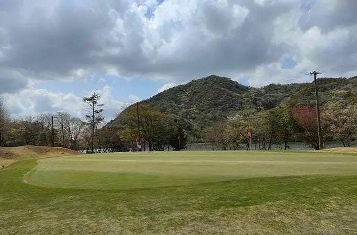 日本松湖/有马皇家/黄金谷/大阪·4球4晚 - 全国335座高尔夫球场实时预订-高球爱好者一站式订场平台