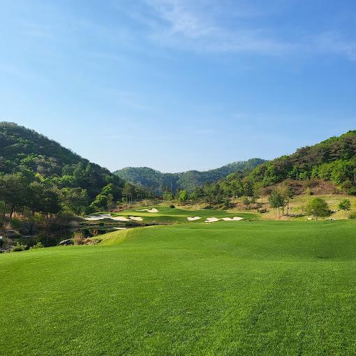 韩国首尔卡斯卡迪亚/索诺菲利斯/呼啸石·3球4晚 - 全国335座高尔夫球场实时预订-高球爱好者一站式订场平台