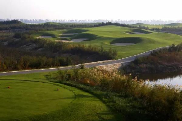 松江团泊湖·2球1晚 - 海口观澜湖高尔夫球场预订-海南高尔夫旅游攻略推荐