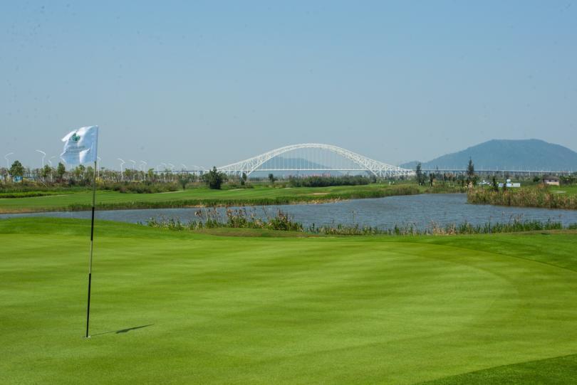 珠海东方·2球1晚 - 全国335座高尔夫球场实时预订-高球爱好者一站式订场平台