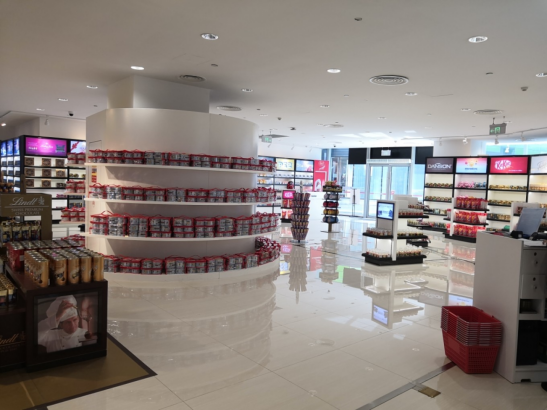 CDF海口日月广场免税店 - 全国335座高尔夫球场实时预订-高球爱好者一站式订场平台