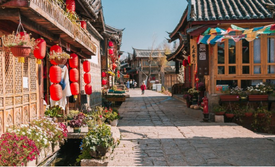 束河古城 - 全国335座高尔夫球场实时预订-高球爱好者一站式订场平台