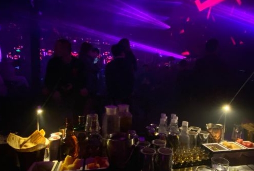 MOJO酒吧（深圳购物公园店） - 全国335座高尔夫球场实时预订-高球爱好者一站式订场平台