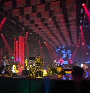 魅力四射酒吧（龙华店） - 高尔夫1球1晚特惠套票-星际高球联盟精选旅游套餐