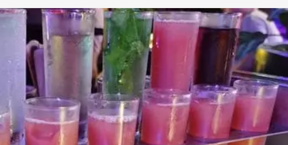 贰麻酒馆（深圳购物公园店） - 高尔夫1球1晚特惠套票-星际高球联盟精选旅游套餐
