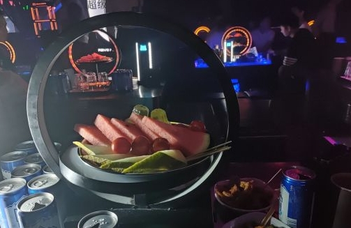 热舞派对酒吧（深圳福永店） - 高尔夫1球1晚特惠套票-星际高球联盟精选旅游套餐