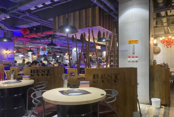 佰烧海鲜烤肉自助(王府井店) - 全国335座高尔夫球场实时预订-高球爱好者一站式订场平台