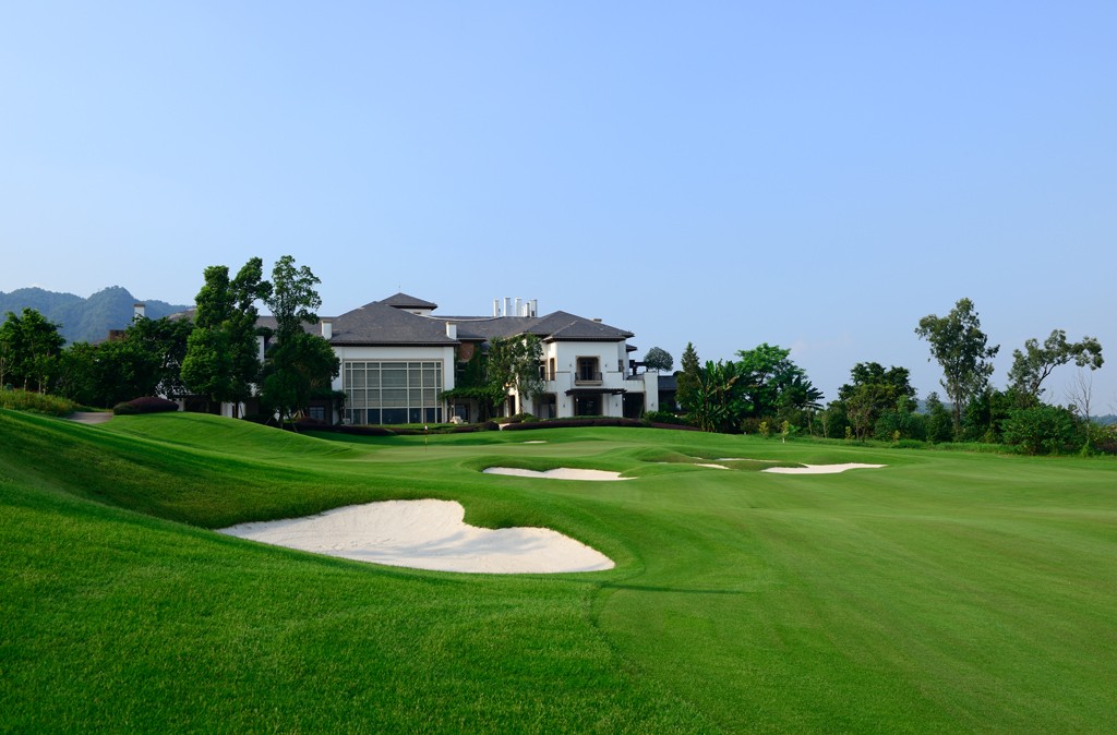 重庆国际/庆隆·2球1晚 - 高尔夫1球1晚特惠套票-星际高球联盟精选旅游套餐