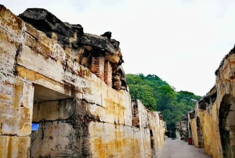 威远炮台 - 阳江保利银滩高尔夫套票-海滨高尔夫旅游1球1晚套餐