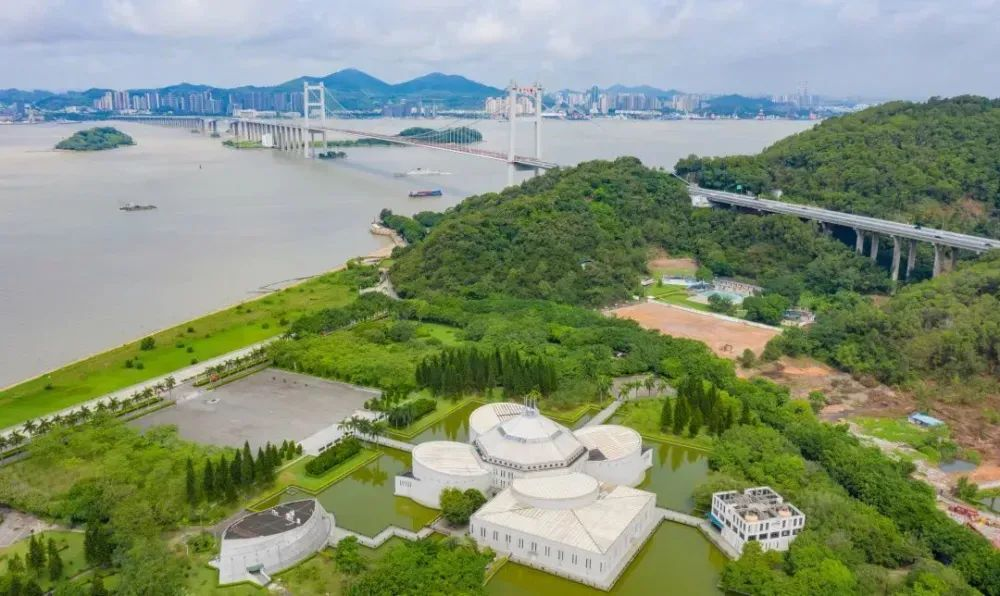 鸦片战争博物馆 - 高尔夫1球1晚特惠套票-星际高球联盟精选旅游套餐