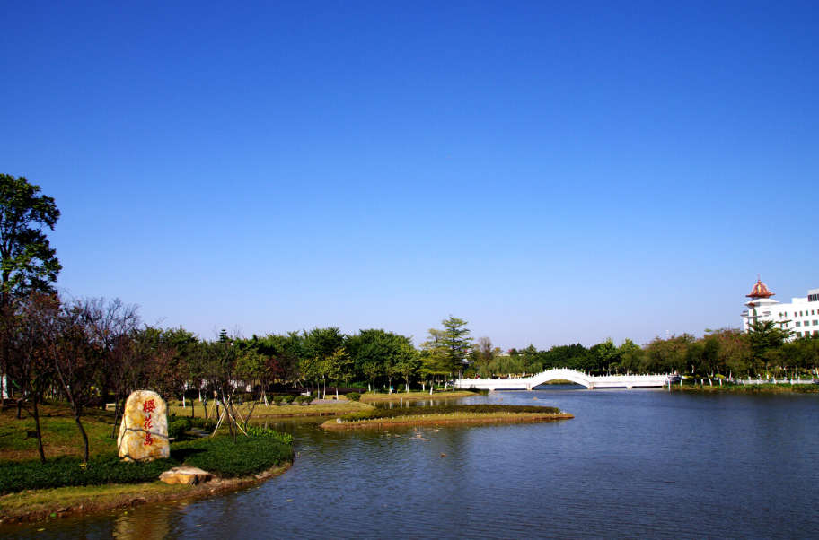 映月湖公园 - 星际高球联盟-中国精英人士高尔夫旅游度假实景