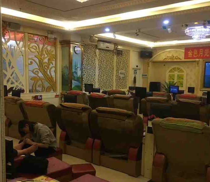 金色月光养生园(厚街店) - 全国335座高尔夫球场实时预订-高球爱好者一站式订场平台