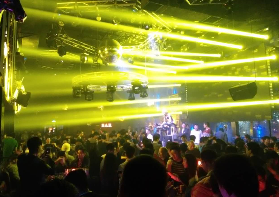 m2000酒吧 - 高尔夫1球1晚特惠套票-星际高球联盟精选旅游套餐