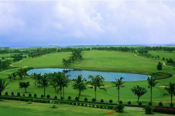 三亚红峡谷/亚龙湾/神泉/神牛·3球2晚 - 阳江保利银滩高尔夫套票-海滨高尔夫旅游1球1晚套餐