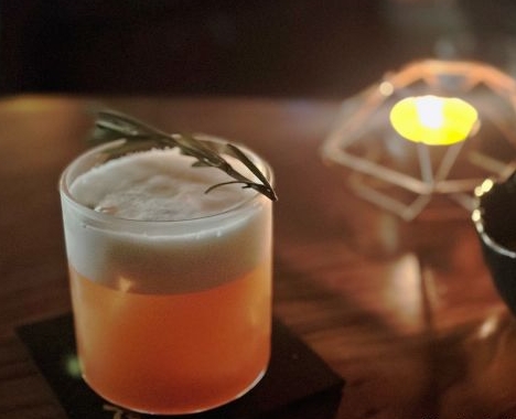  高地威士忌吧    高地威士忌吧Highland Whisky Bar(珠江新城店) - 高尔夫1球1晚特惠套票-星际高球联盟精选旅游套餐