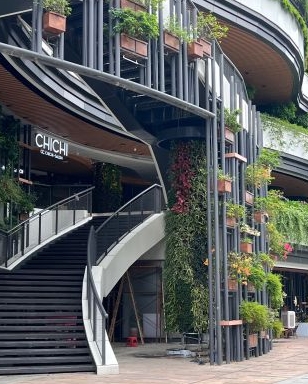 高德置地广场·冬广场 - 全国335座高尔夫球场实时预订-高球爱好者一站式订场平台