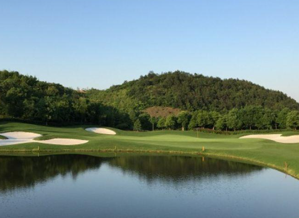 句容龙山湖·2球1晚 - 高尔夫1球1晚特惠套票-星际高球联盟精选旅游套餐