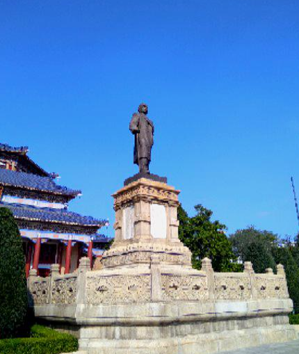 孙中山先生铜像 - 星际高球联盟-中国精英人士高尔夫旅游度假实景