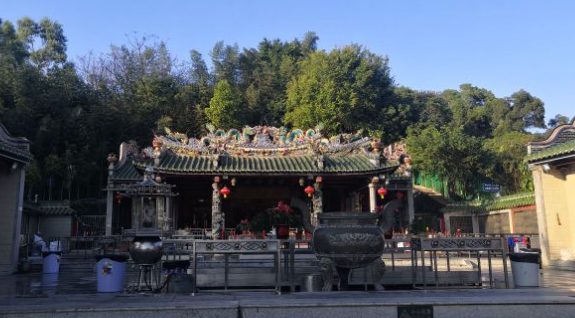 西丽佛祖庙 - 高尔夫1球1晚特惠套票-星际高球联盟精选旅游套餐
