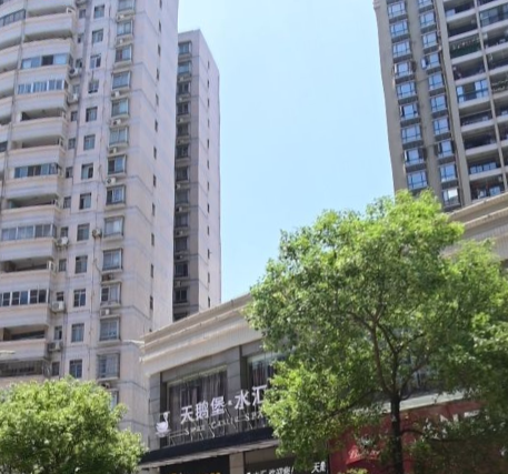 清远市天鹅堡休闲水汇 - 高尔夫1球1晚特惠套票-星际高球联盟精选旅游套餐
