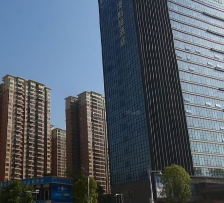 南湾健康休闲汇(中恒广场店) - 高尔夫1球1晚特惠套票-星际高球联盟精选旅游套餐