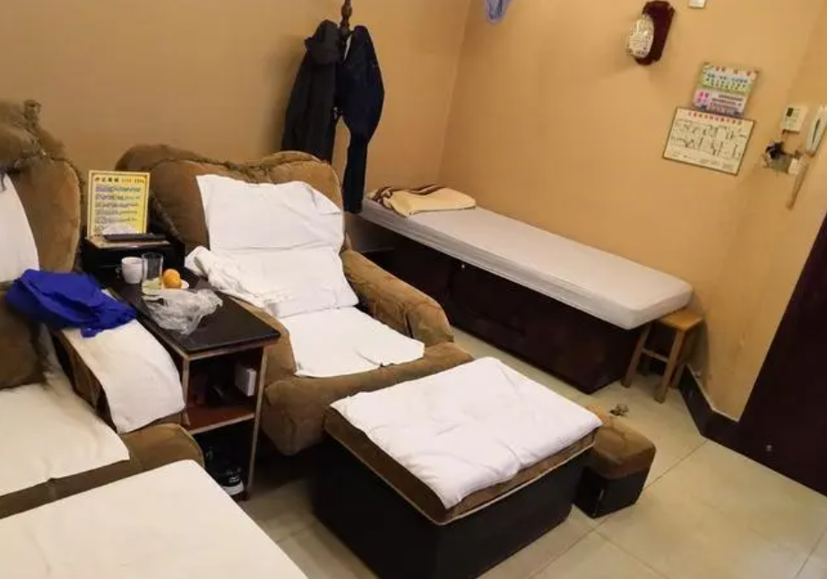 俏丽桑拿沐足休闲中心 - 全国335座高尔夫球场实时预订-高球爱好者一站式订场平台