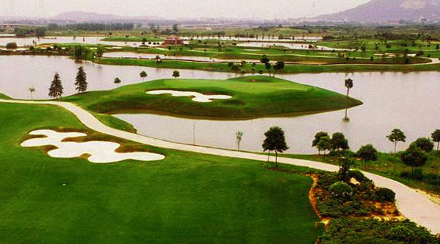 湖北鄂州红莲湖·1球1晚 - 海口观澜湖高尔夫球场预订-海南高尔夫旅游攻略推荐