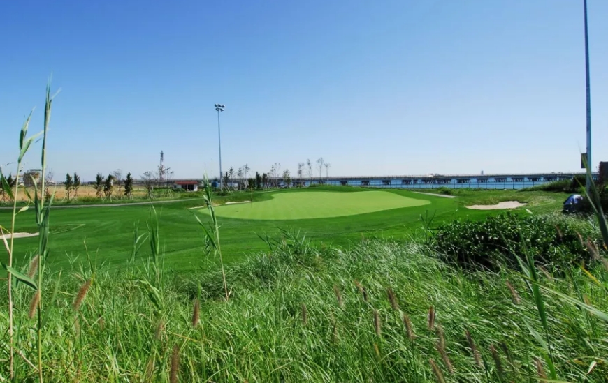 韩国首尔72天空/金熊最佳/橙子沙丘·3球3晚 - 阳江保利银滩高尔夫套票-海滨高尔夫旅游1球1晚套餐