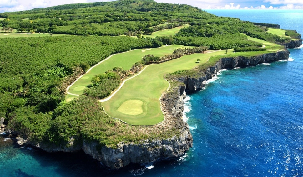 塞班岛劳劳贝/翠鸟/珊瑚海洋·3球4晚 - 海口观澜湖高尔夫球场预订-海南高尔夫旅游攻略推荐