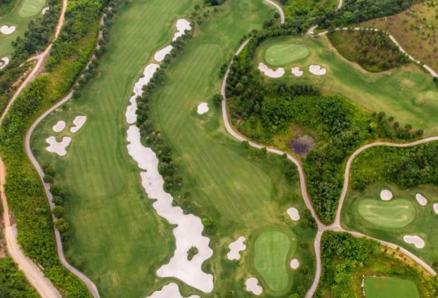 浙江莫干山/龙山湖·2球1晚 - 阳江保利银滩高尔夫套票-海滨高尔夫旅游1球1晚套餐