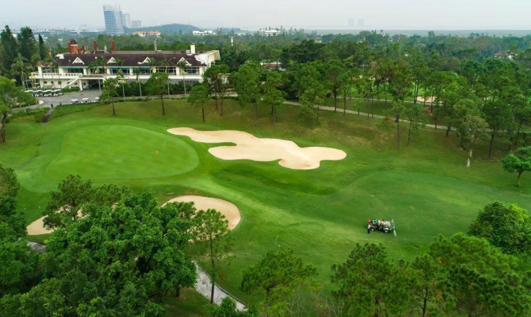 珠海国际/中山温泉新场·2球1晚 - 海口观澜湖高尔夫球场预订-海南高尔夫旅游攻略推荐