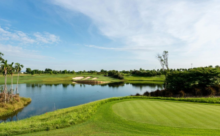 泰国曼谷尼坎缇/巴利榭/芭提雅七珍/暹罗·4球5晚 - 阳江保利银滩高尔夫套票-海滨高尔夫旅游1球1晚套餐