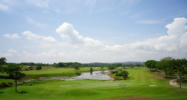 新山森林/浩然山庄/巴淡英达布里/棕榈泉/苏卡加迪·5球5晚 - undefined