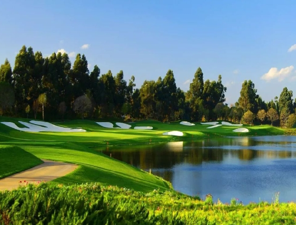昆明滇池湖畔·1球1晚 - 海口观澜湖高尔夫球场预订-海南高尔夫旅游攻略推荐