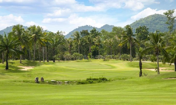 泰国华欣棕榈山/湖景/春田皇家·3球4晚 - 高尔夫1球1晚特惠套票-星际高球联盟精选旅游套餐