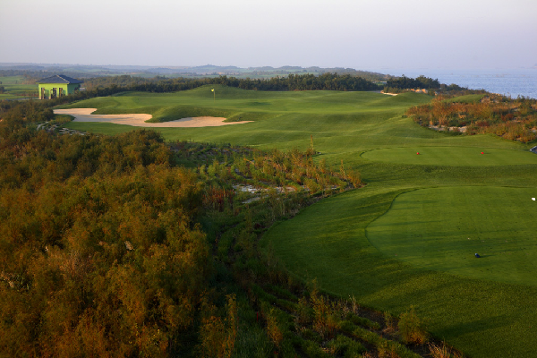松江团泊湖·2球1晚 - 高尔夫1球1晚特惠套票-星际高球联盟精选旅游套餐