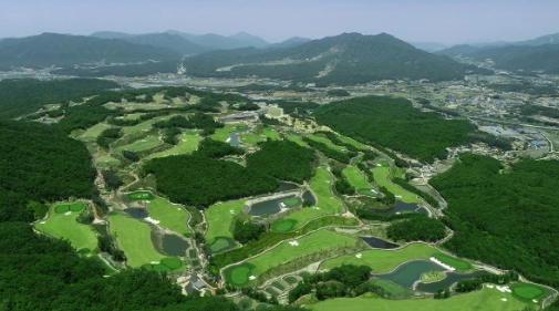 希尔马鲁高尔夫度假村坡川