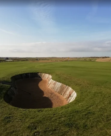 皇家西诺福克高尔夫球会 - 阳江保利银滩高尔夫套票-海滨高尔夫旅游1球1晚套餐