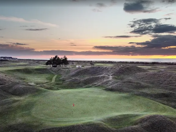 亨斯坦顿高尔夫球会 - 全国335座高尔夫球场实时预订-高球爱好者一站式订场平台