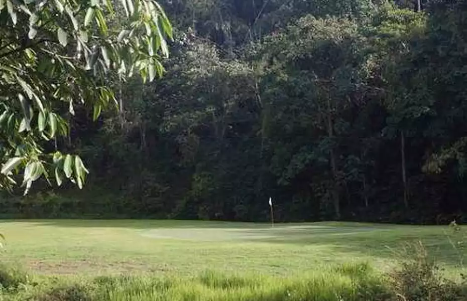 Serendah Golf Links