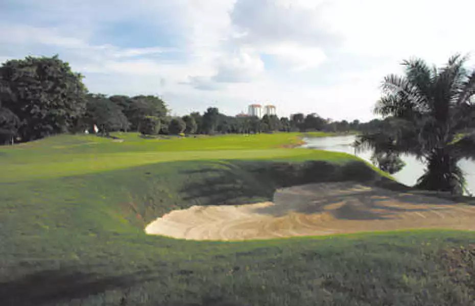 Sungai Long Golf & Country Club
